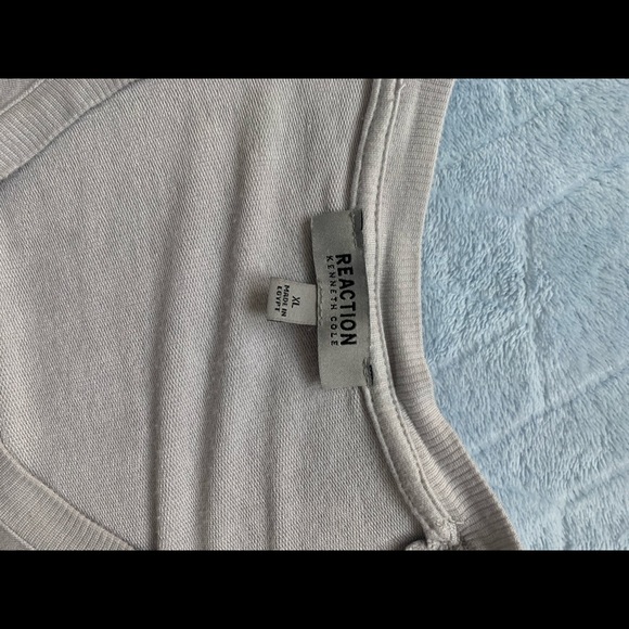 Light gray off the shoulder tunic - Picture 2 of 3